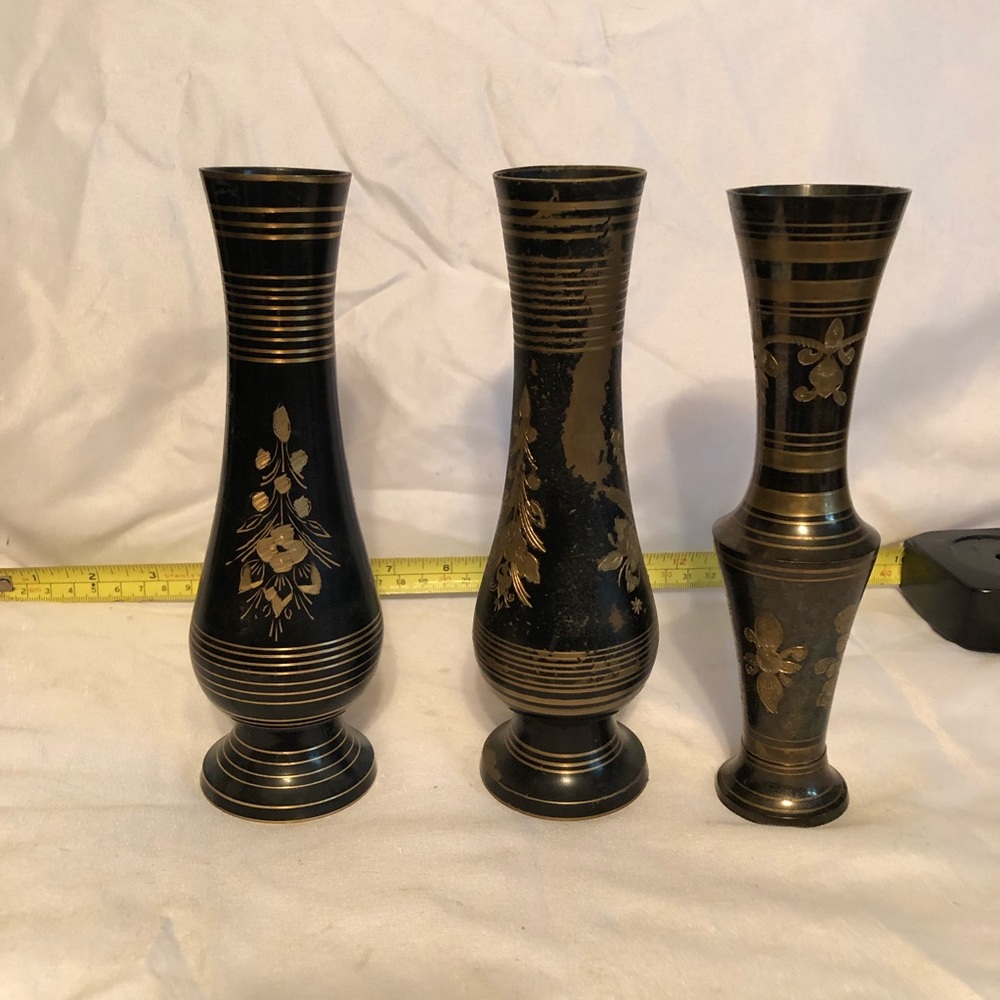Black and brass vintage vases 3